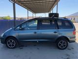 Ford Galaxy 2003 года за 1 600 000 тг. в Атырау – фото 2
