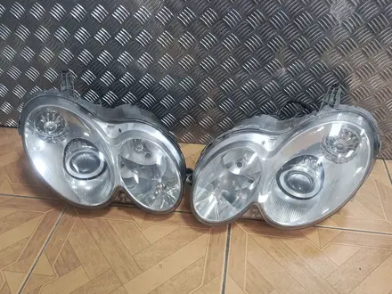Фара на Mercedes w209 за 25 555 тг. в Шымкент