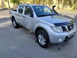 Nissan Navara 2011 года за 6 500 000 тг. в Павлодар – фото 2