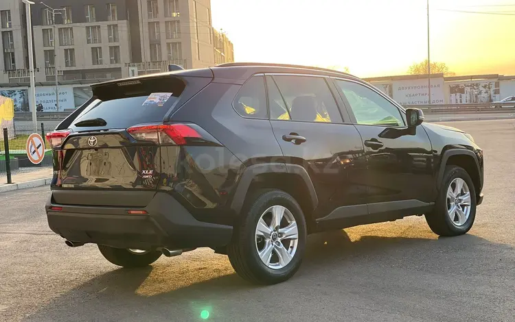 Toyota RAV4 2021 годаүшін16 500 000 тг. в Алматы