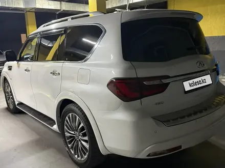 Infiniti QX80 2021 года за 25 500 000 тг. в Алматы – фото 2