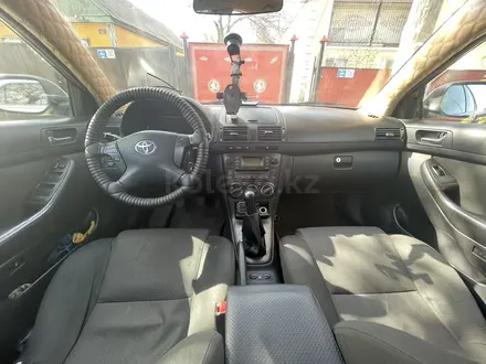 Toyota Avensis 2006 года за 3 200 000 тг. в Актобе – фото 5