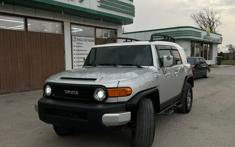 Toyota FJ Cruiser 2007 года за 13 500 000 тг. в Алматы