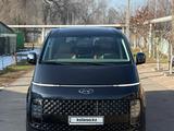 Hyundai Staria 2021 года за 21 000 000 тг. в Алматы