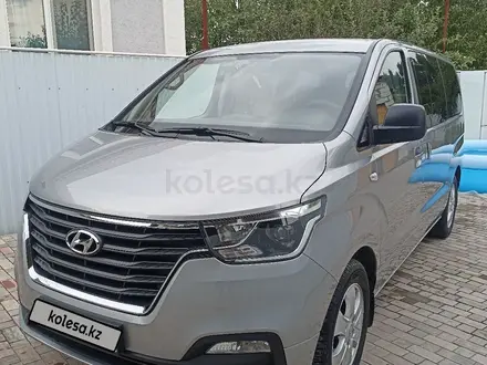 Hyundai Starex 2019 года за 14 500 000 тг. в Алматы