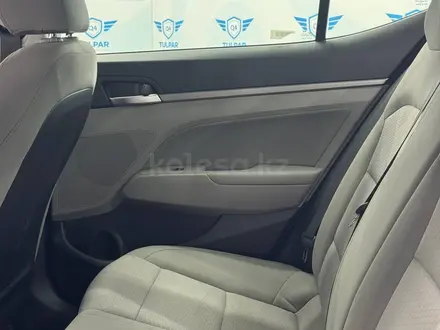 Hyundai Elantra 2020 года за 9 600 000 тг. в Алматы – фото 8