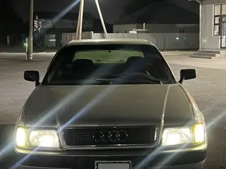 Audi 80