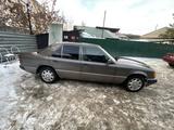 Mercedes-Benz E 220 1993 годаүшін2 200 000 тг. в Талдыкорган – фото 3