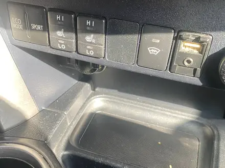 Toyota RAV4 2018 года за 12 700 000 тг. в Усть-Каменогорск – фото 22