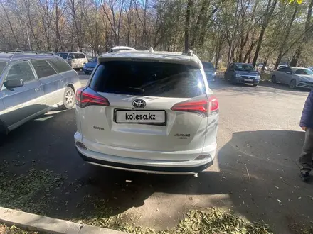 Toyota RAV4 2018 года за 12 700 000 тг. в Усть-Каменогорск – фото 7