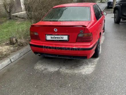 BMW 320 1992 года за 900 000 тг. в Шымкент – фото 2