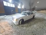 Mercedes-Benz E 200 1992 годаүшін1 100 000 тг. в Павлодар – фото 2