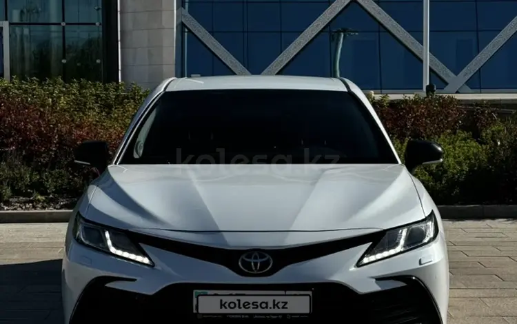 Toyota Camry 2021 годаfor13 800 000 тг. в Астана