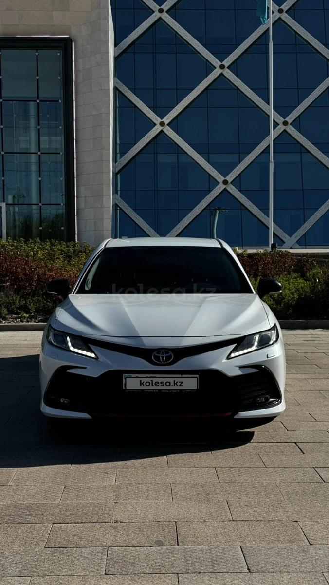 Toyota Camry 2021 г.