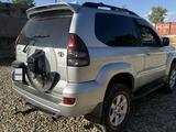 Toyota Land Cruiser Prado 2006 года за 10 000 000 тг. в Риддер – фото 2