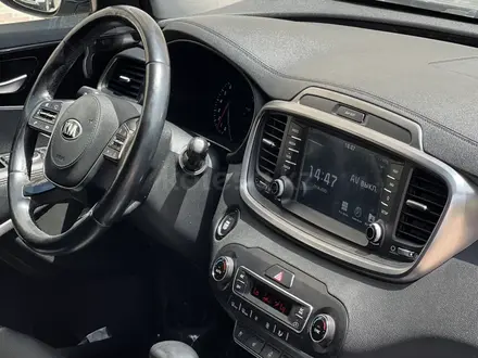 Kia Sorento 2019 года за 13 000 000 тг. в Актау – фото 3
