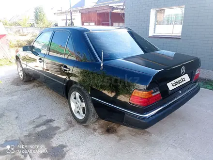 Mercedes-Benz E 260 1992 года за 1 700 000 тг. в Уральск – фото 4