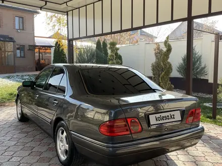 Mercedes-Benz E 280 1999 года за 4 550 000 тг. в Тараз – фото 4