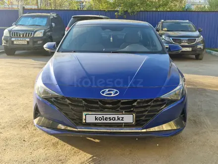 Hyundai Elantra 2022 года за 8 700 000 тг. в Актобе – фото 2
