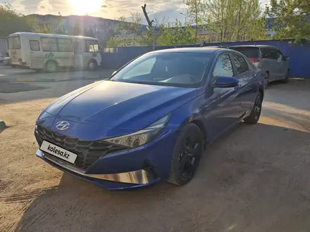 Hyundai Elantra 2022 года за 8 700 000 тг. в Актобе – фото 3