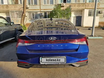 Hyundai Elantra 2022 года за 8 700 000 тг. в Актобе – фото 4
