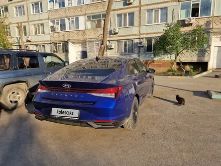 Hyundai Elantra 2022 года за 8 700 000 тг. в Актобе – фото 5