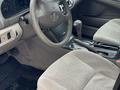 Toyota Camry 2006 годаfor4 000 000 тг. в Атырау – фото 13