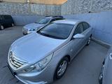 Hyundai Sonata 2010 годаүшін3 800 000 тг. в Караганда – фото 3