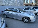 Hyundai Sonata 2010 годаүшін3 800 000 тг. в Караганда – фото 2