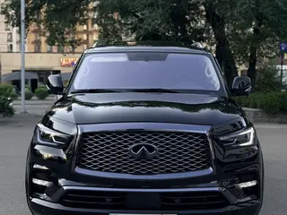Infiniti QX80