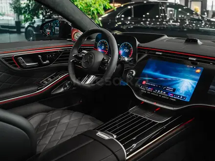 Mercedes-Benz S 580 4MATIC 2026 года за 138 129 000 тг. в Астана – фото 5
