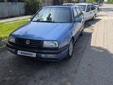 Volkswagen Vento 1993 года за 1 500 000 тг. в Шымкент – фото 3