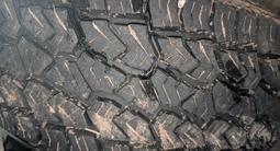 Комплект шин с дисками за 350 000 тг. в Астана – фото 2