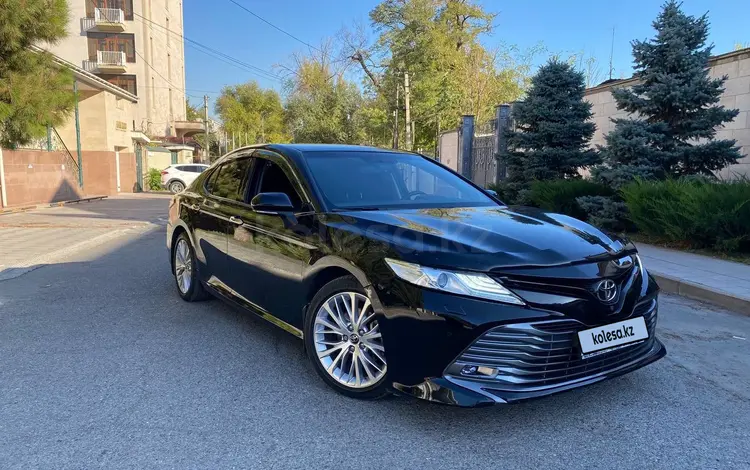 Toyota Camry 2018 годаfor15 700 000 тг. в Шымкент