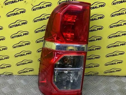 Фонарь на topyota hilux за 30 000 тг. в Алматы