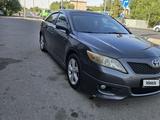 Toyota Camry 2011 года за 6 000 000 тг. в Шымкент – фото 2