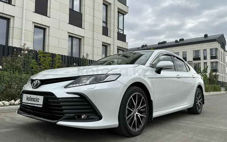 Toyota Camry 2023 годаүшін14 900 000 тг. в Атырау