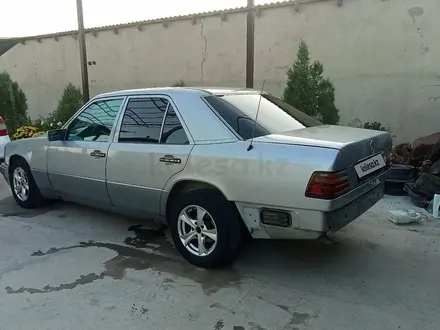 Mercedes-Benz E 250 1995 года за 1 700 000 тг. в Туркестан – фото 2