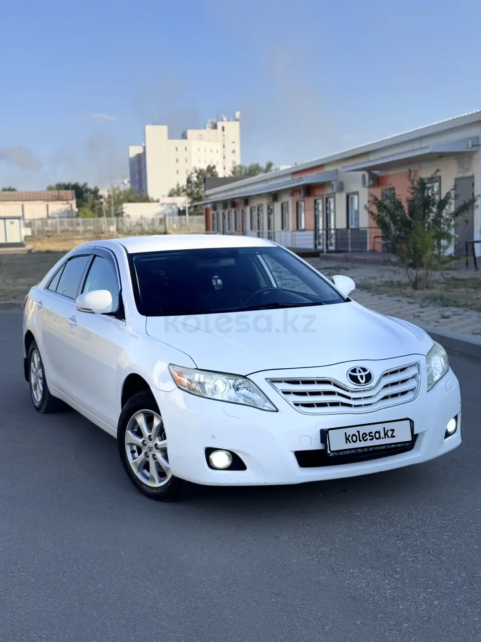 Toyota Camry, 2010