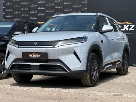 BYD Yuan Up 2025 года за 8 499 000 тг. в Алматы – фото 3
