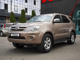 Toyota Fortuner 2007 годаүшін8 490 000 тг. в Алматы