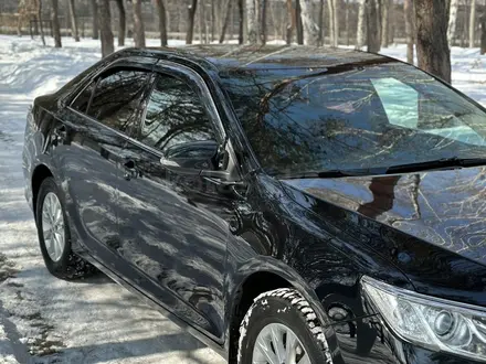 Toyota Camry 2014 года за 11 350 000 тг. в Алматы – фото 20