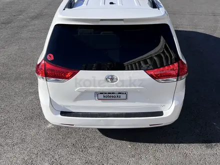Toyota Sienna 2010 года за 7 700 000 тг. в Атырау – фото 7