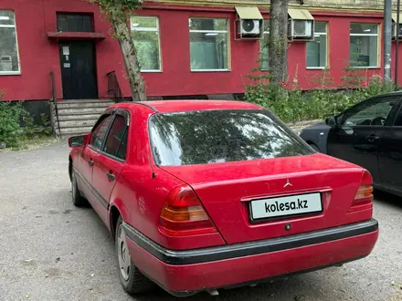 Mercedes-Benz C 180 1993 года за 1 800 000 тг. в Караганда – фото 6