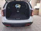 Ford Explorer 2015 годаүшін7 500 000 тг. в Актау – фото 2