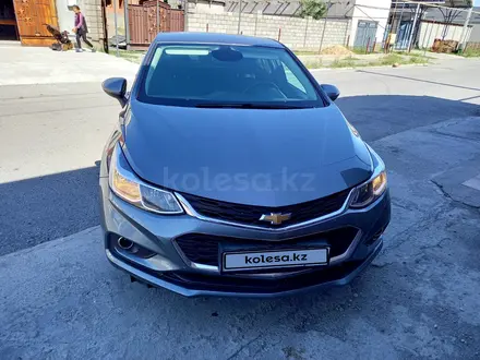 Chevrolet Cruze 2018 года за 7 700 000 тг. в Шымкент