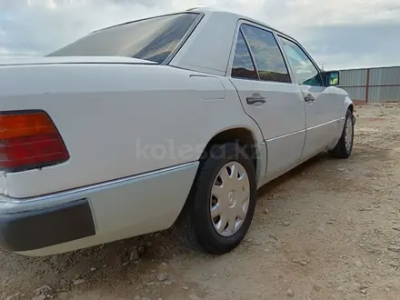 Mercedes-Benz E 220 1993 года за 1 100 000 тг. в Кызылорда – фото 12