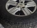 Шины зимние 285/60/18 за 350 000 тг. в Актау