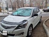 Hyundai Solaris 2015 года за 4 500 000 тг. в Усть-Каменогорск – фото 2