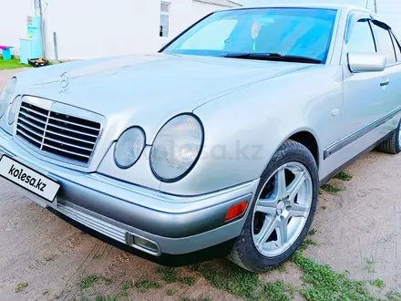 Mercedes-Benz E 200 1998 года за 4 800 000 тг. в Караганда – фото 15